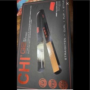Brand new CHI hair straightener with thermal mat